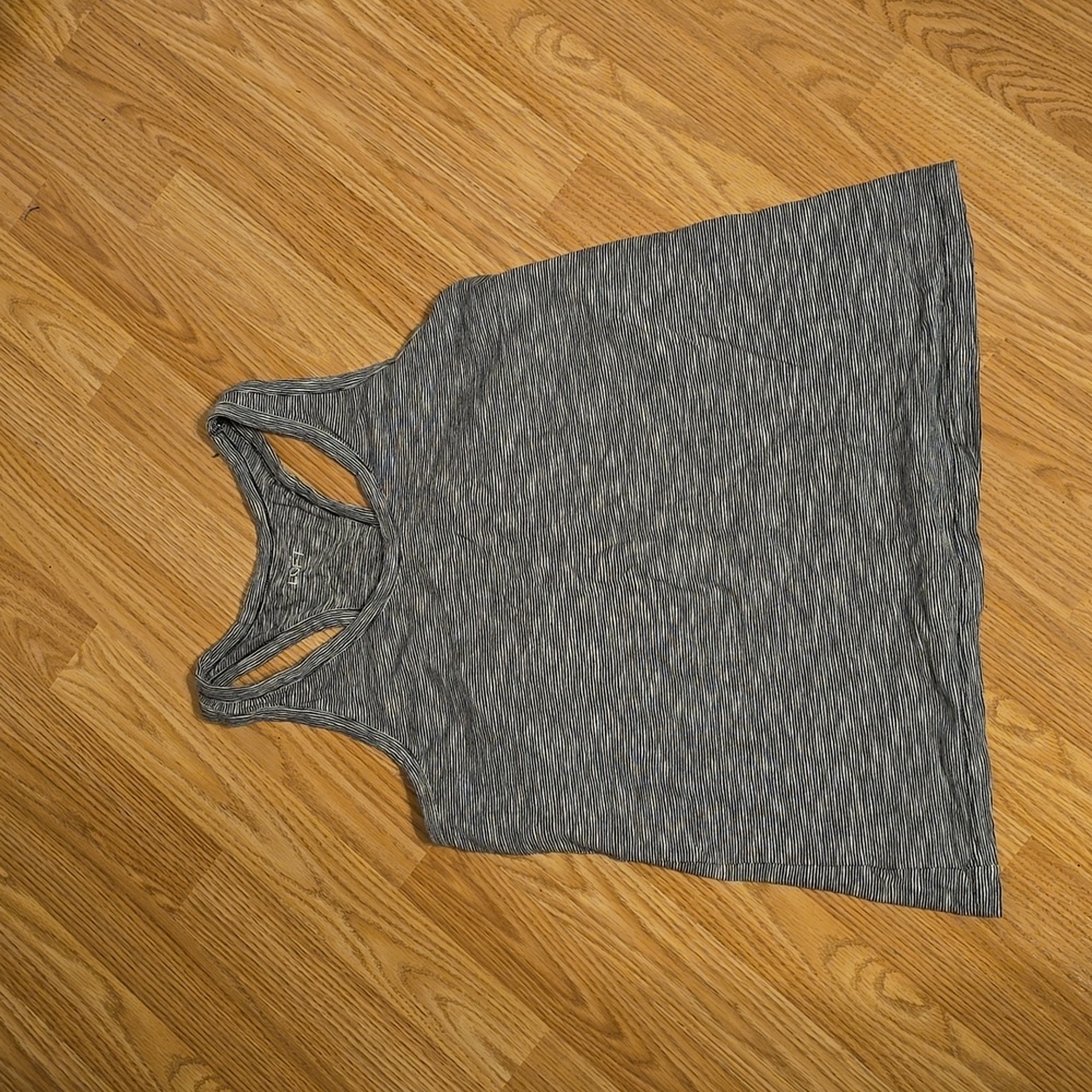 Black & white Loft Razorback tank